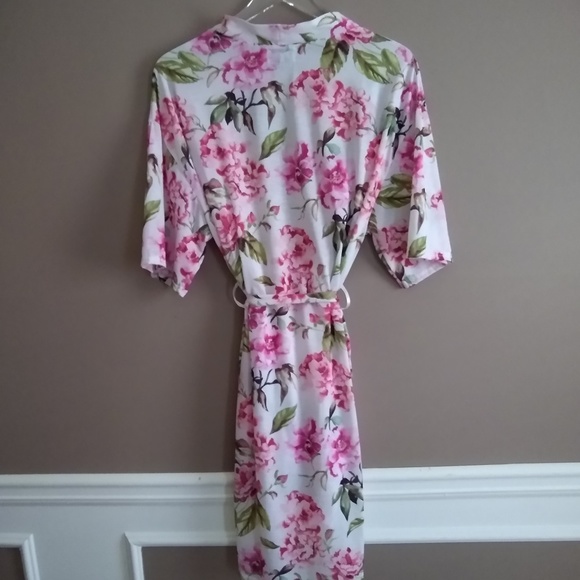 Show Me Your MuMu Robe / Coverup - OS - Picture 4 of 4